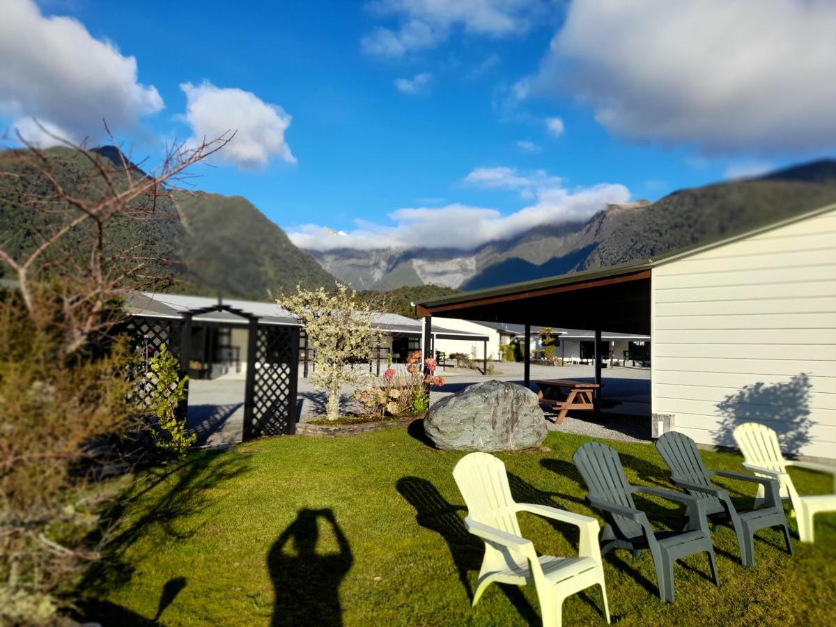 Lake Matheson Motel Глетчер Фокс Екстериор снимка